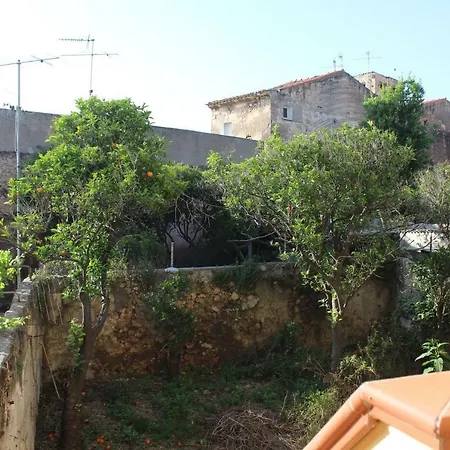 Daire Old Town Holidayhouse *